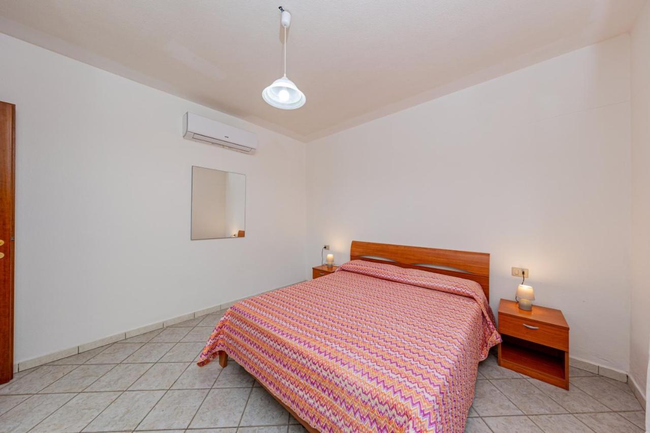 Appartamento Residenziale Trilocale 6 Posti Letto Via Sardegna San Teodoro San Teodoro  Εξωτερικό φωτογραφία