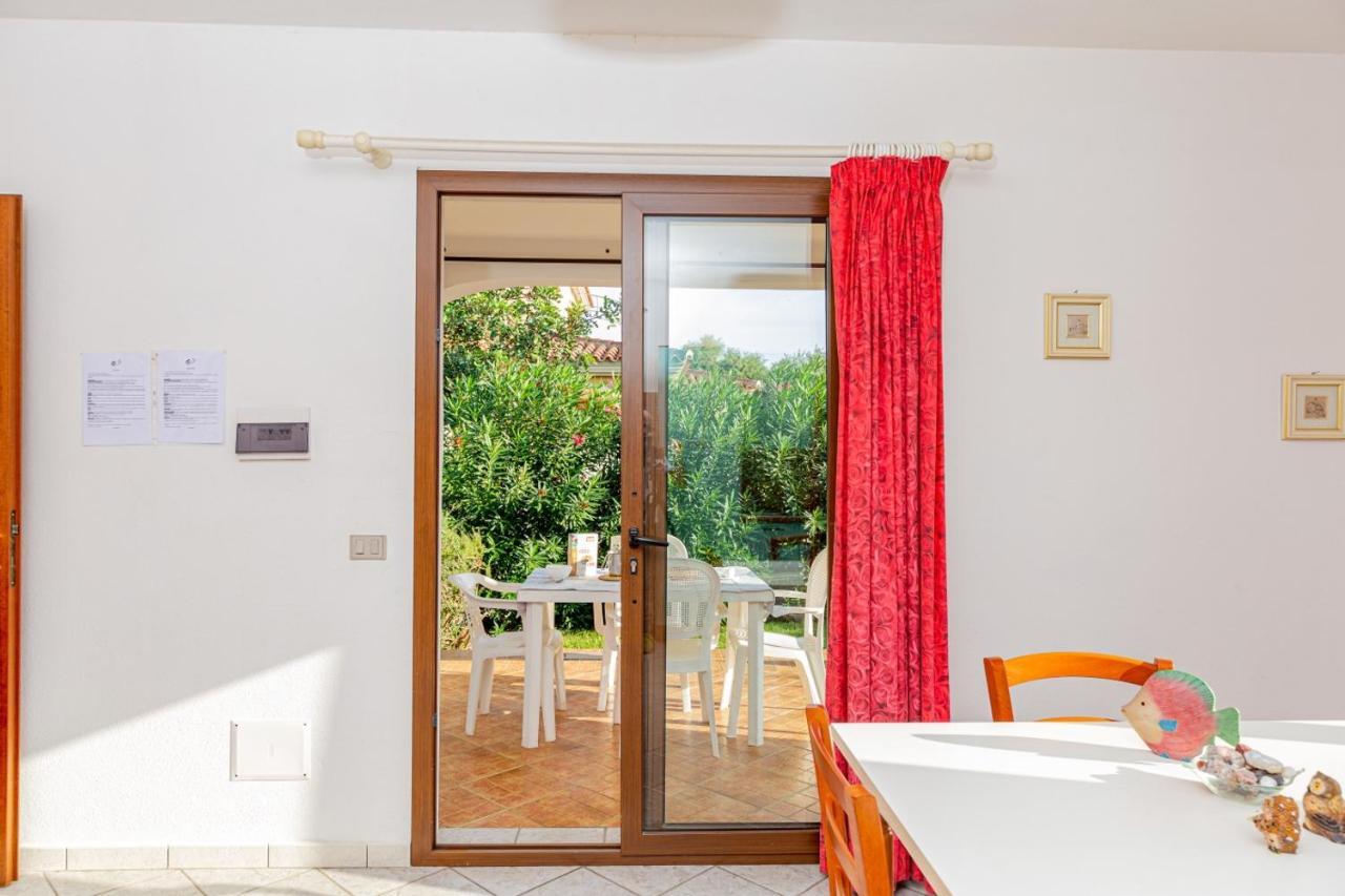 Appartamento Residenziale Trilocale 6 Posti Letto Via Sardegna San Teodoro Εξωτερικό φωτογραφία